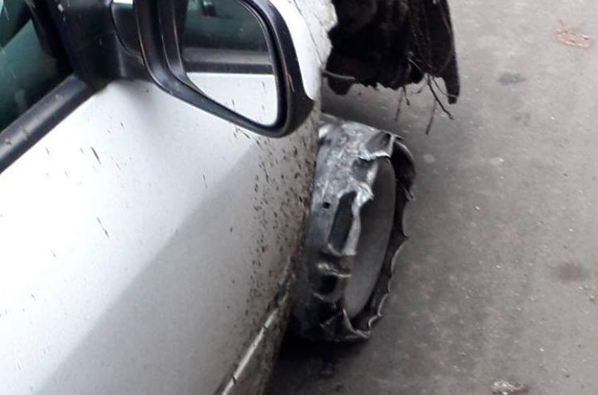 В Ужгороде задержали пьяного водителя на автомобиле без колеса