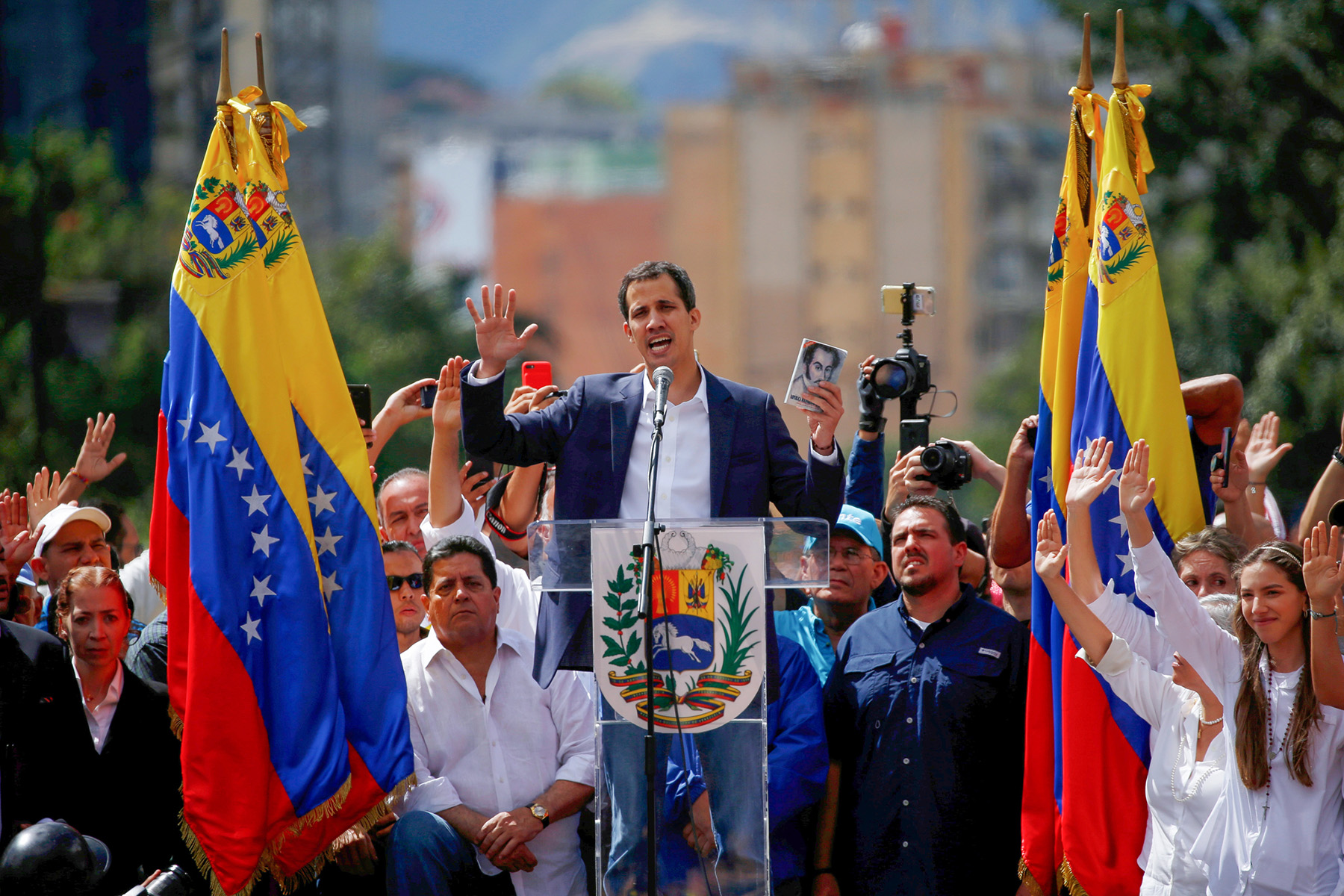 Гуайдо против Мадуро. Что происходит в Венесуэле?
