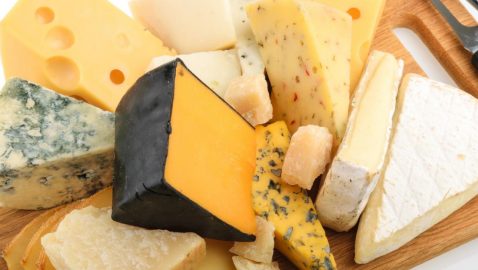 Украина стала импортировать больше сыра