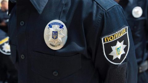 В Бердичеве избили полицейского