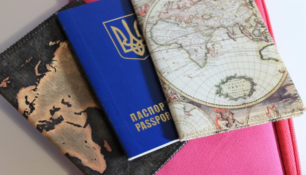 Украина улучшила позиции в рейтинге паспортов мира