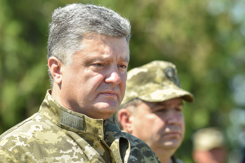Порошенко: Россия уже 300 лет нападает на Украину