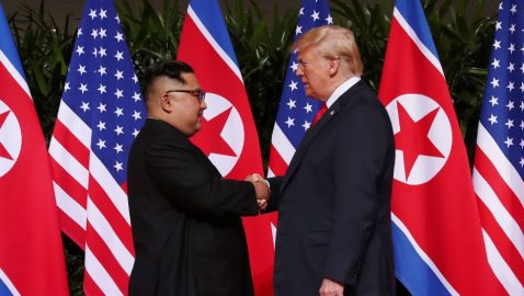 Трамп планирует в феврале встретиться с Ким Чен Ыном