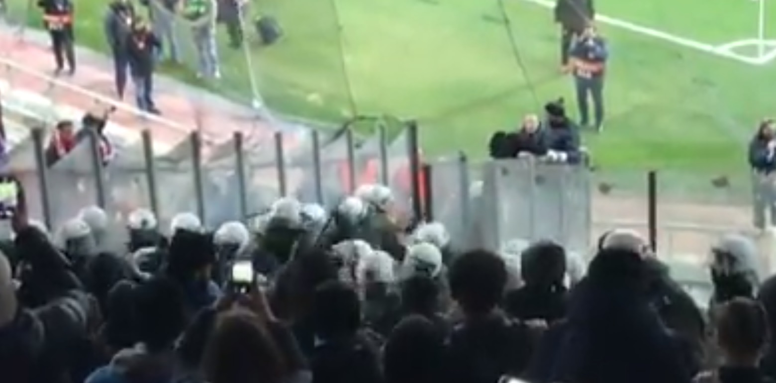 В Греции полиция избила фанатов киевского «Динамо»