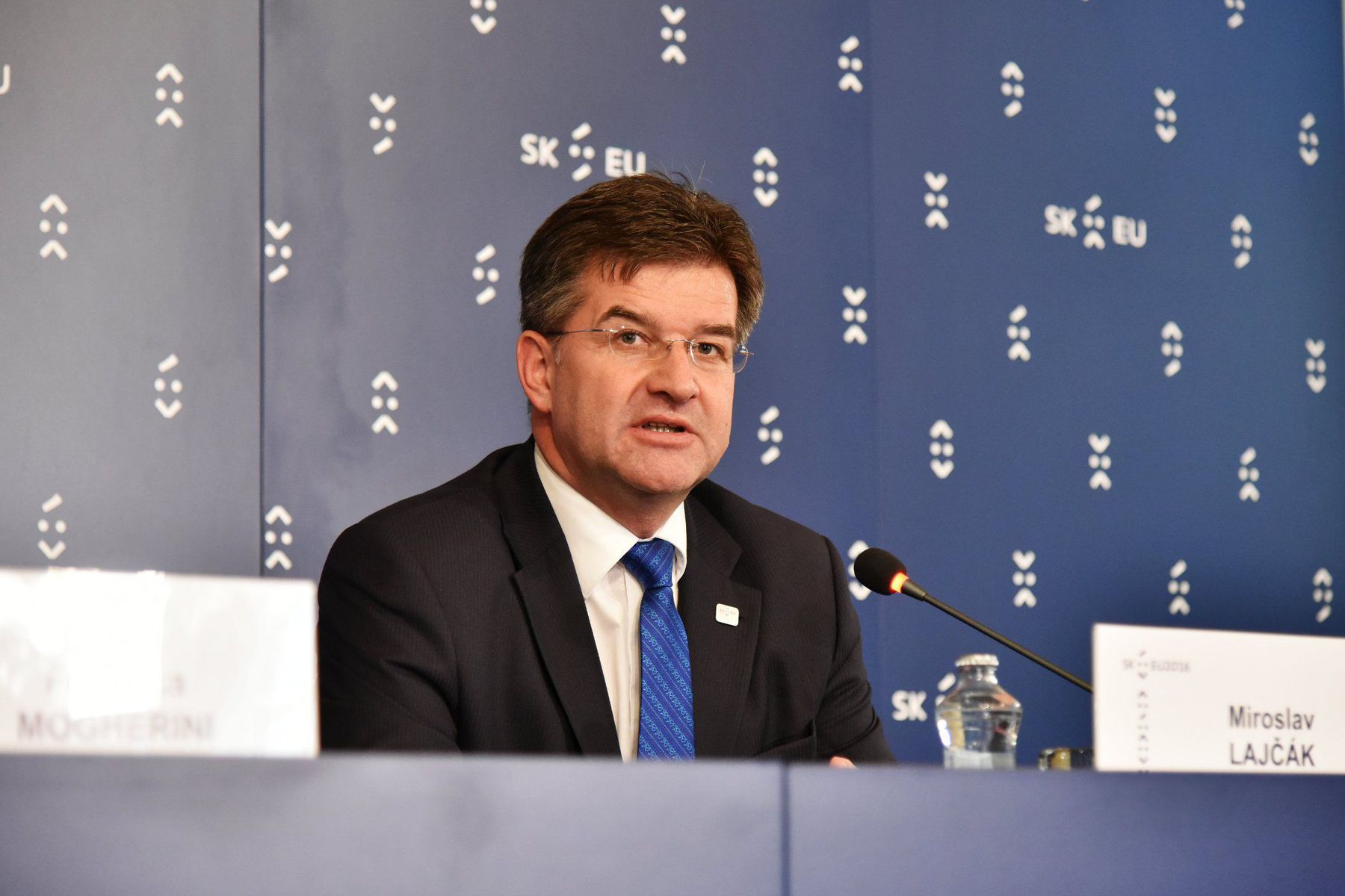 Председатель ОБСЕ обеспокоен героизацией Бандеры в Украине
