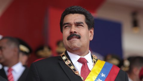 Мадуро отказался объявлять в Венесуэле новые выборы