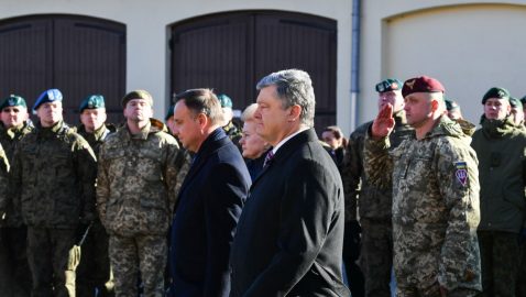 Порошенко надеется, что Украина вступит в НАТО после Северной Македонии