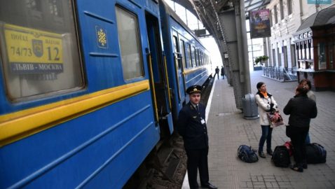 Укрзализница еще раз уменьшила число поездов в Россию