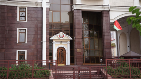 Посольство Беларуси выразило протест из-за нападения на завод в Украине