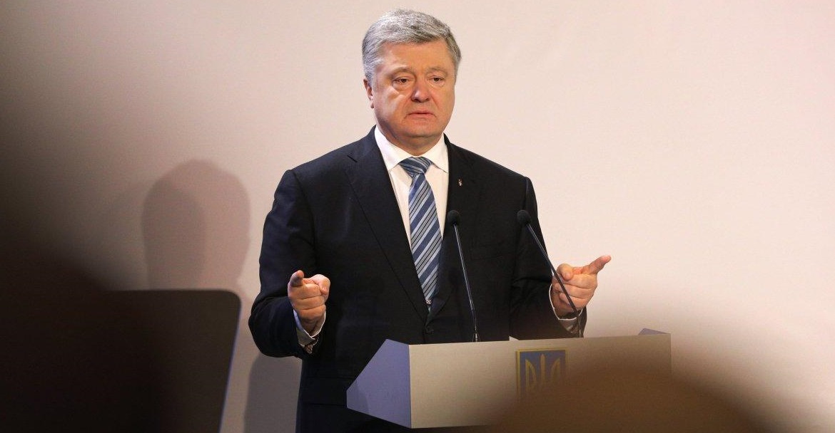 Порошенко пообещал новые победы на «санкционном фронте»