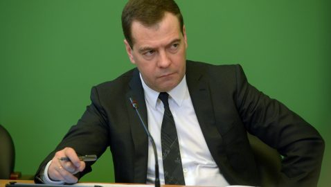 Медведев сомневается в легитимности украинских выборов