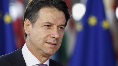 Конте: Италия работает над отменой санкций против РФ