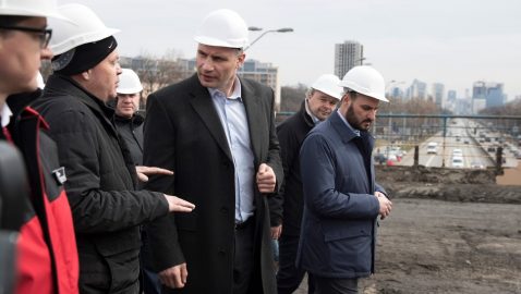Кличко проверил ход работ по реконструкции Шулявского моста