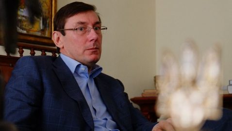 Луценко: Журналист взламывал диск с материалами о коррупции в оборонке