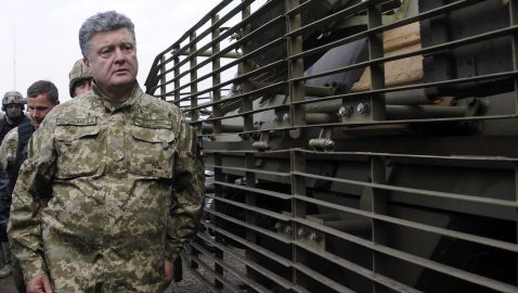 Порошенко назвал число украинских военных, погибших на Донбассе