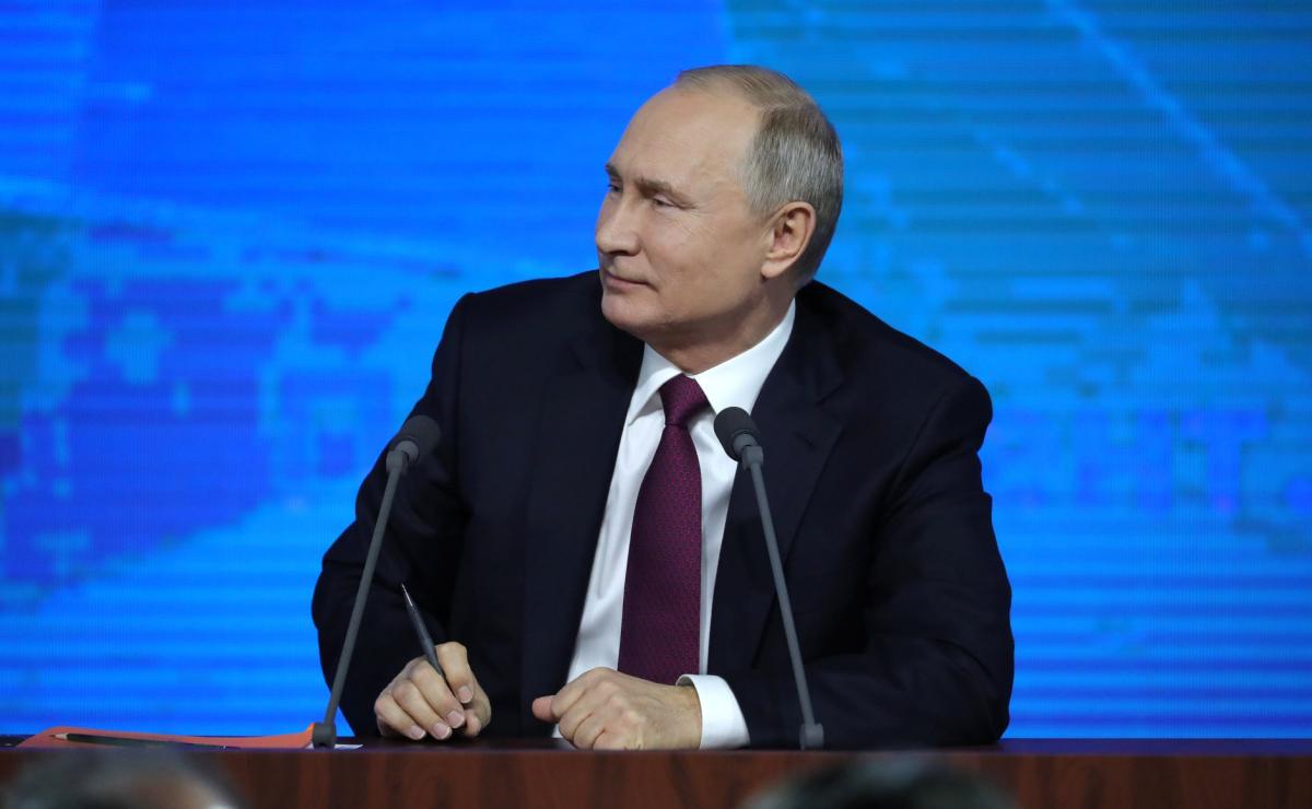 Путин подписал указ о приостановке участия в ДРСМД