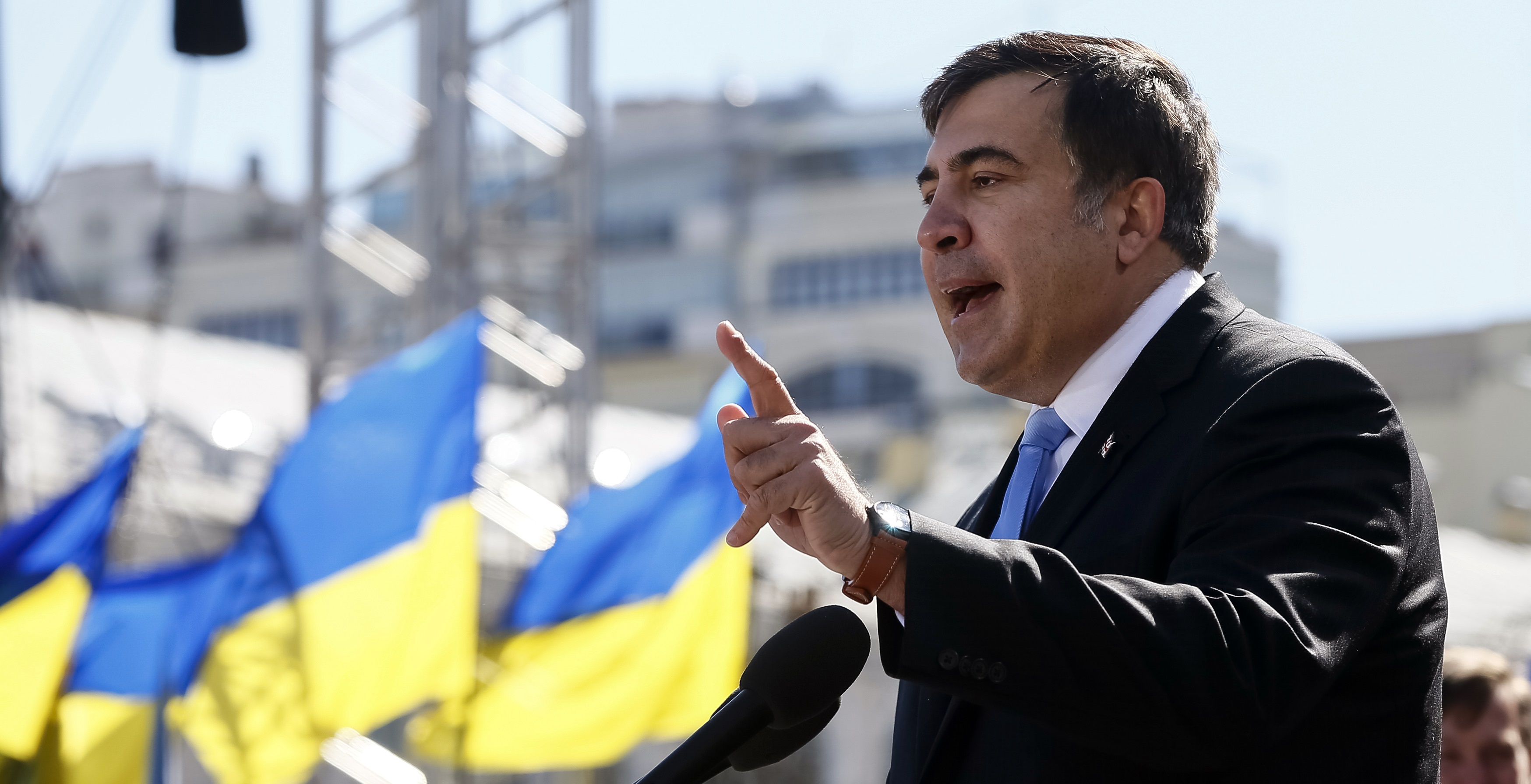 Саакашвили заявил, что уже купил билет в Украину