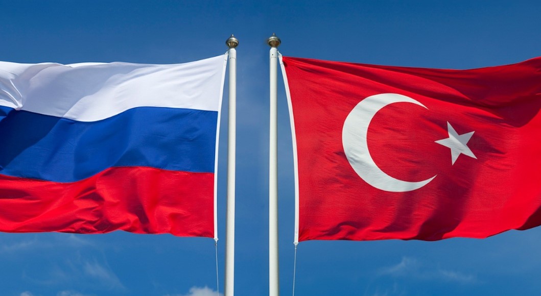 Турция предложила полностью отменить визы с Россией