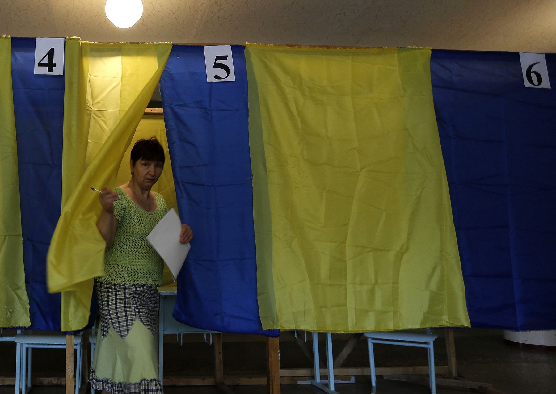 Украина не пустит на выборы наблюдателей из 13 стран