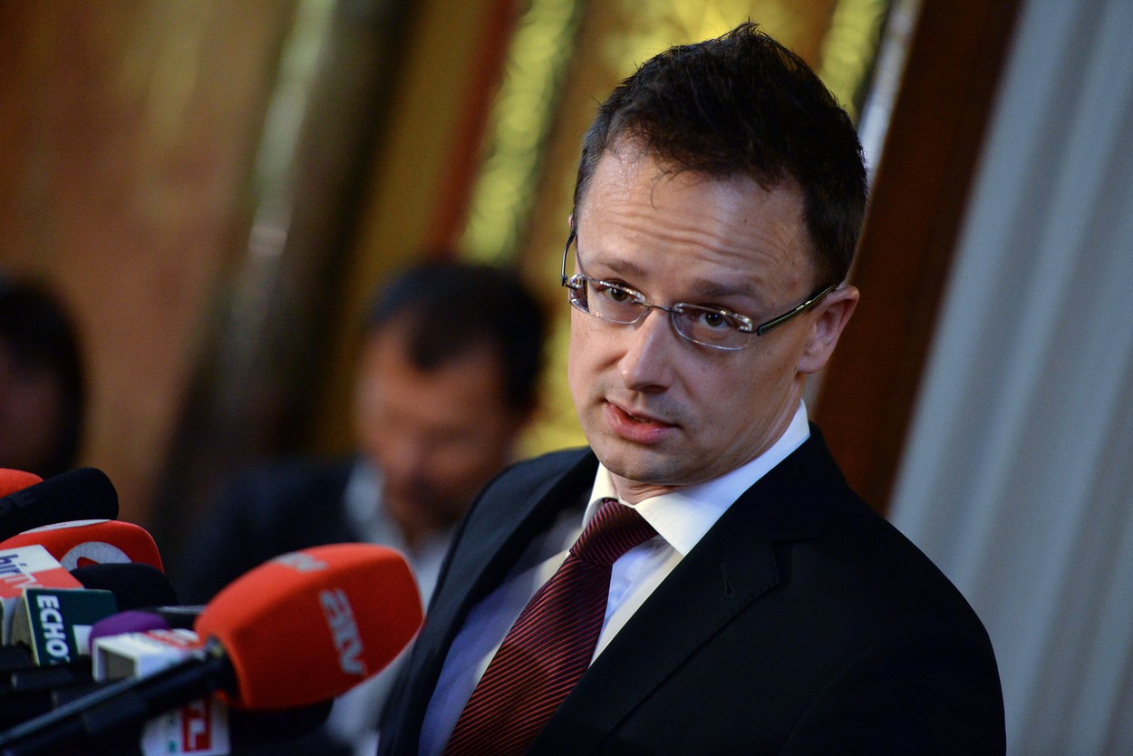 Глава МИД Венгрии считает, что украинский закон о языке «неприемлемый»