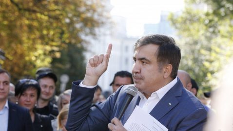 Саакашвили призвал Порошенко вернуть ему украинский паспорт