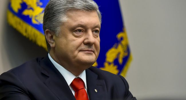 Порошенко назвал «безответственным» предложение Зеленского по Донбассу