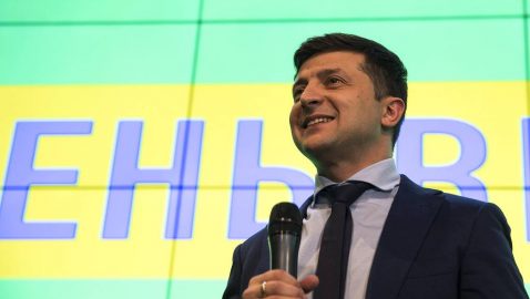 Порошенко обвинил Зеленского в неуважении к украинцам