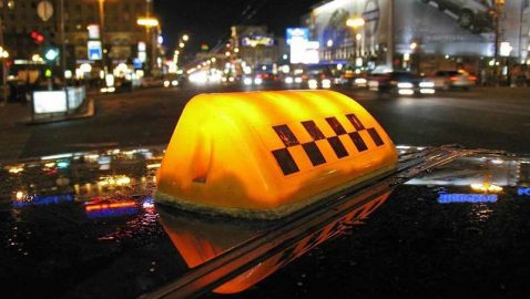 Во Вроцлаве арестован таксист, специально наехавший на украинца