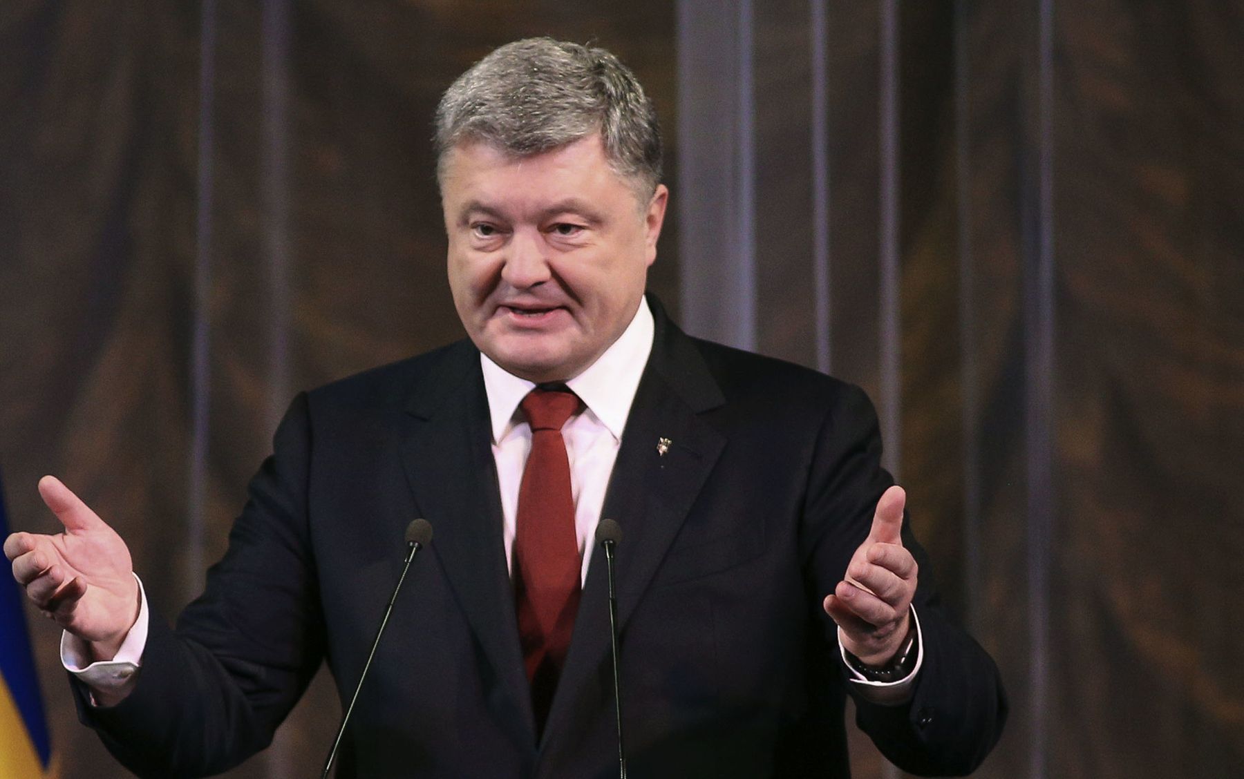 Порошенко: Украинцы разрушают планы Кремля