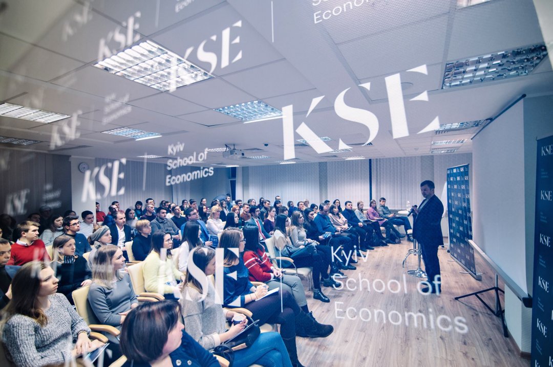 Киевская школа экономики решила бойкотировать языковой закон