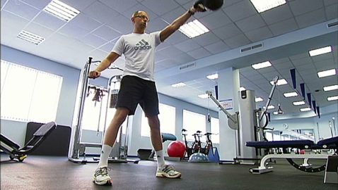 Яценюк показал видео тренировок, «сотворивших чудо» для его здоровья