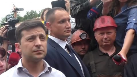 Зеленский на Львовщине вступил в перепалку с журналистами «Прямого»