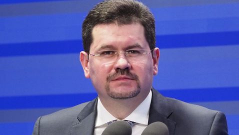 Порошенко уволил своего пресс-секретаря Цеголко