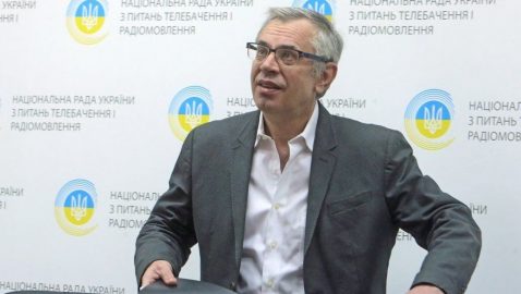 Зеленский уволил Артеменко с должности члена Нацкомиссии и вернул его в Нацсовет