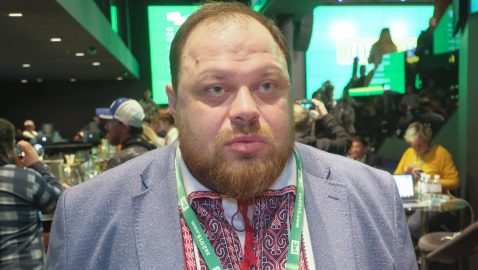 Стефанчук рассказал о штрафах за «кнопкодавство» в Раде