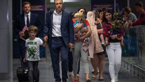 Дети арестованной в Грузии украинки вернулись домой