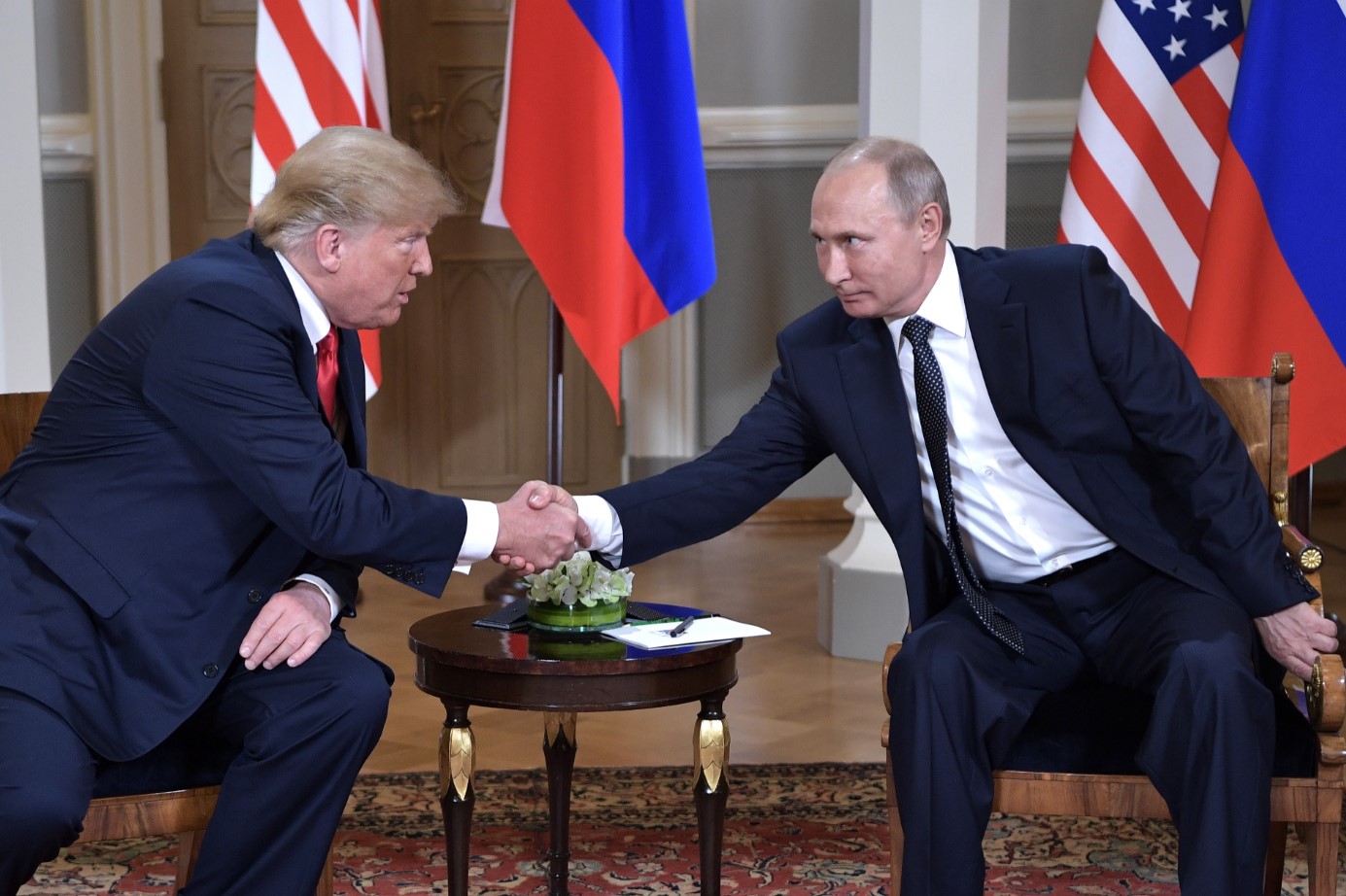 Саммит G20: Трамп попросил Путина не вмешиваться в выборы