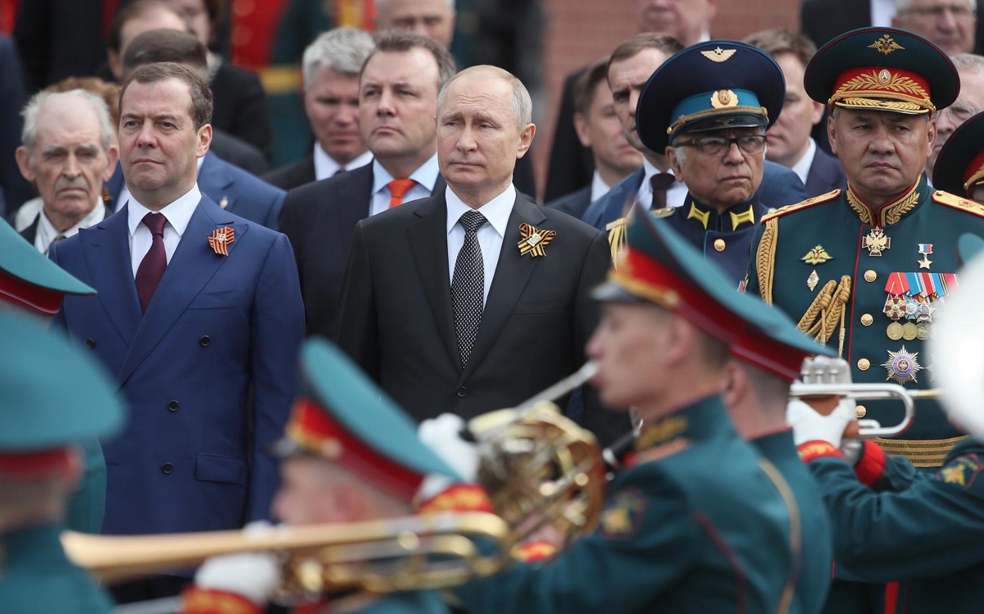 Путин пригласил Трампа на День Победы в 2020 году