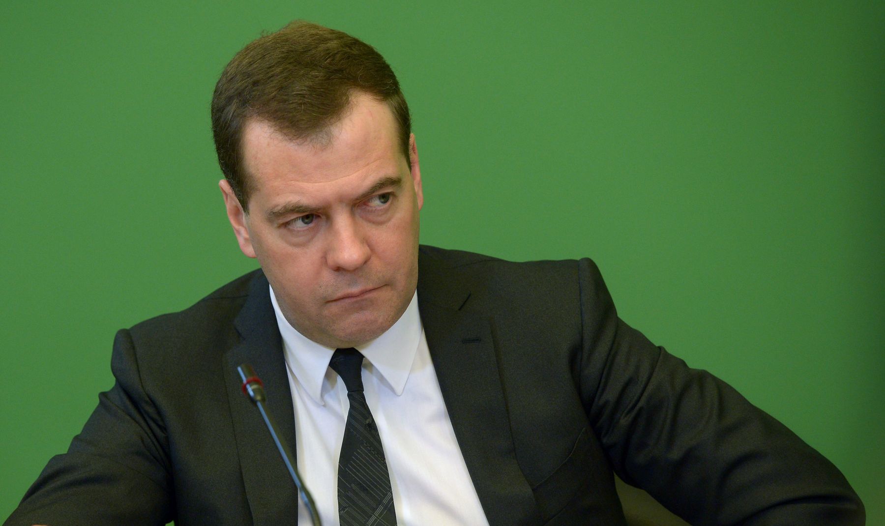 Медведев: заявления из Киева противоречивы, действий пока не видим