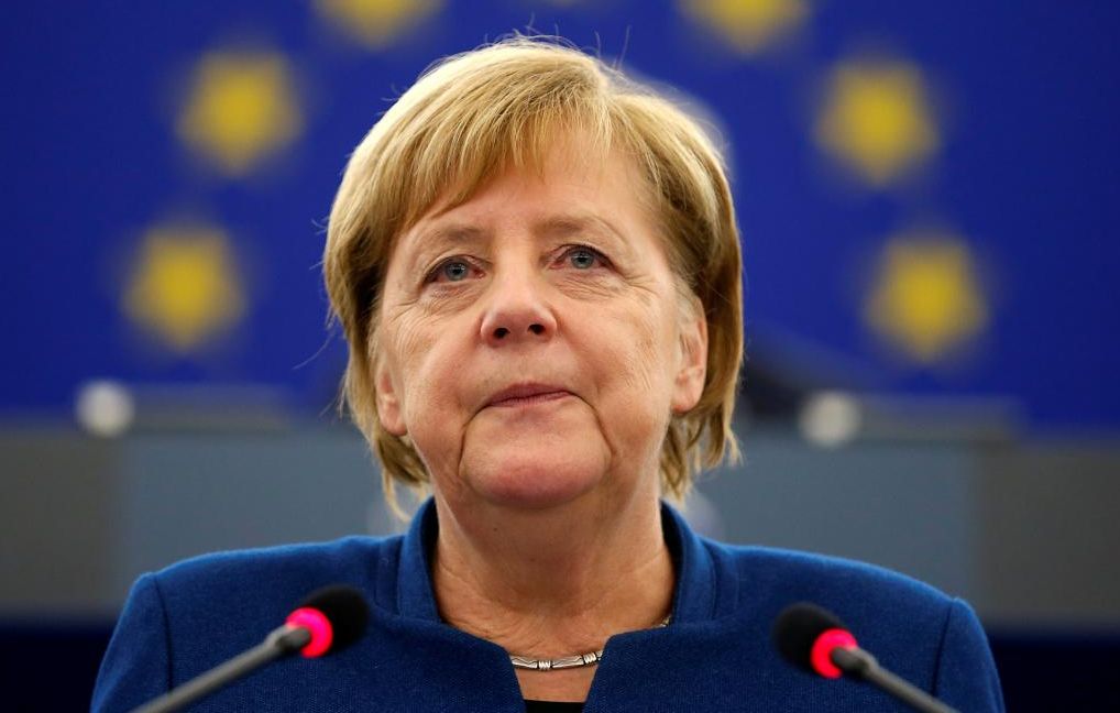 У Меркель сообщили, что с ней «всё хорошо»