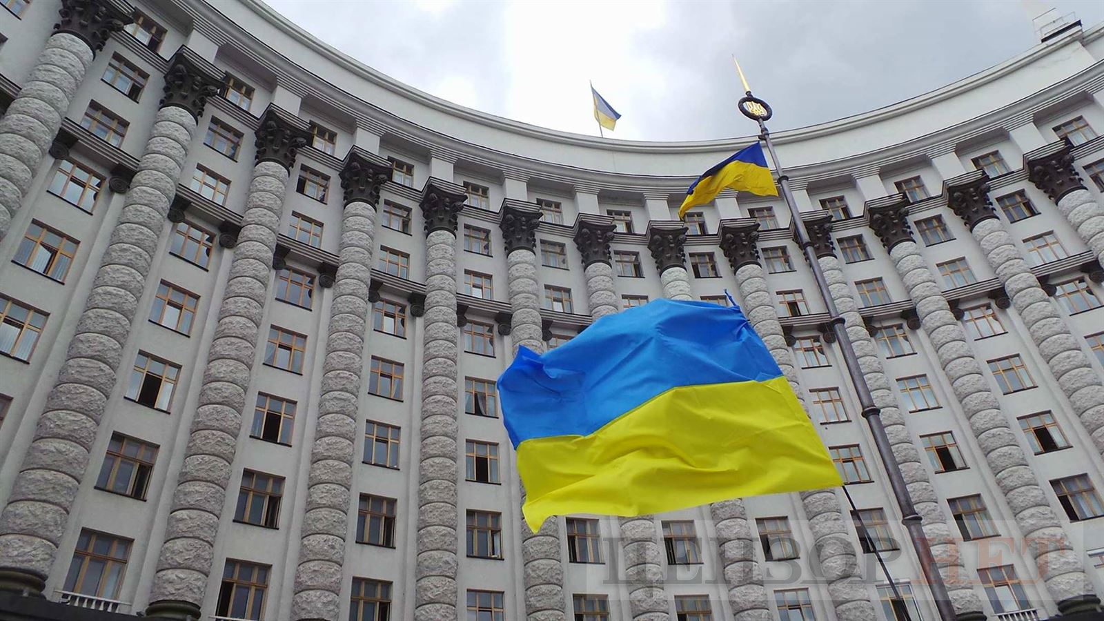 Кабмин повысит пенсии украинцам с большим стажем