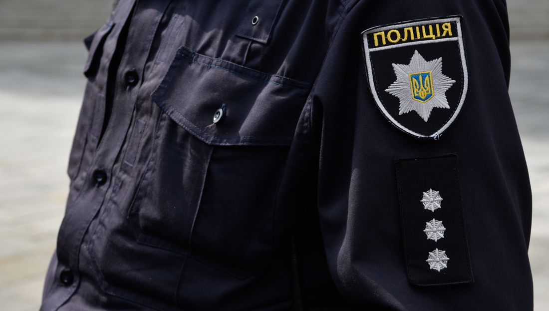На Одесчине полицейский избил дубинкой пассажира авто