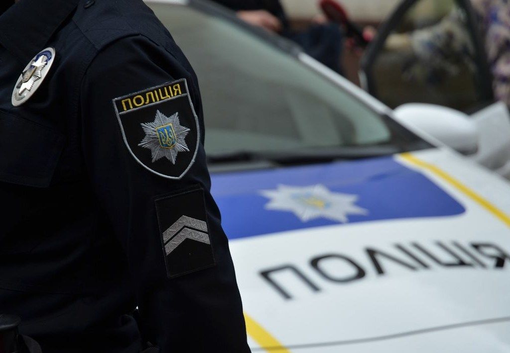 Полицейский, подозреваемый в убийстве ребенка, трижды избежал ротации на Донбасс