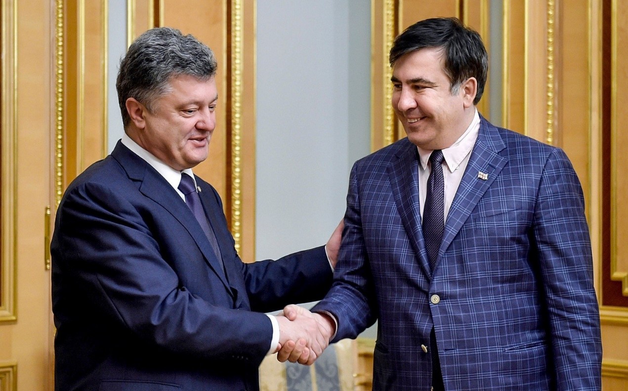 Саакашвили связал с Порошенко свой недопуск на выборы