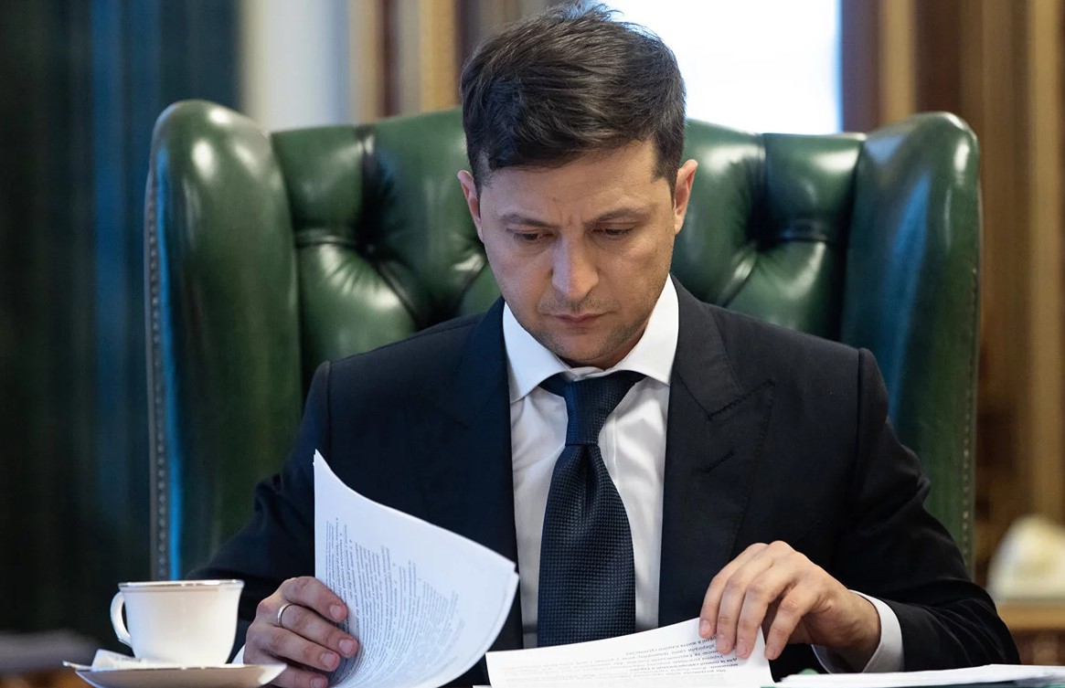 Зеленский просит помочь выбрать кандидата на пост львовского губернатора