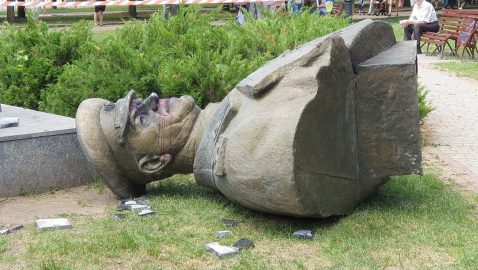 Полиция открыла уголовное производство за снос памятника Жукову