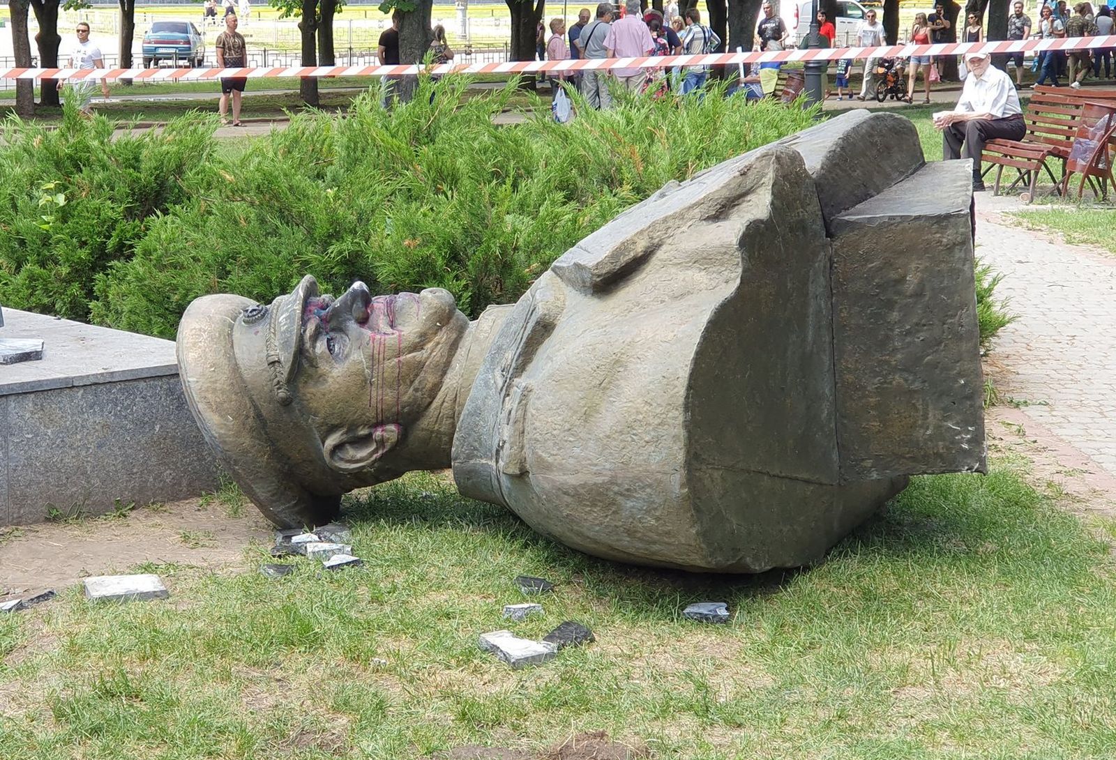 Полиция открыла уголовное производство за снос памятника Жукову