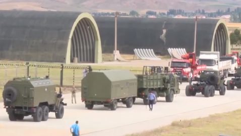 Появилось видео доставки российских С-400 в Турцию