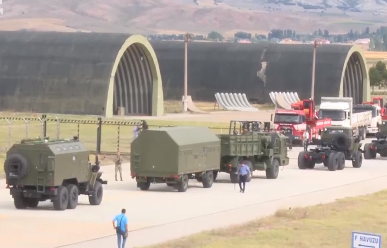 Появилось видео доставки российских С-400 в Турцию