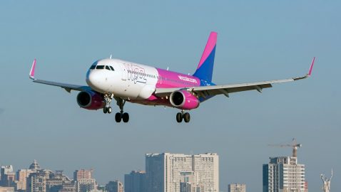 Wizz Air за две недели отменил 50 рейсов из Киева